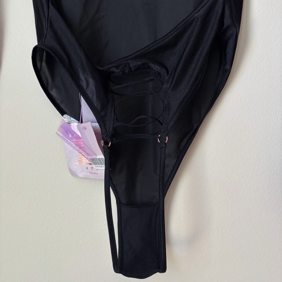 Savage Not Sorry Long Sleeve Open Back Glissenette Teddy Medium Black NEW NWT - Picture 8 of 12